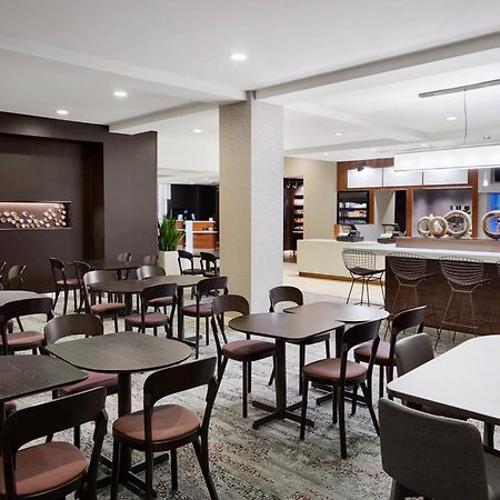 Courtyard Milwaukee Downtown Hotell Eksteriør bilde