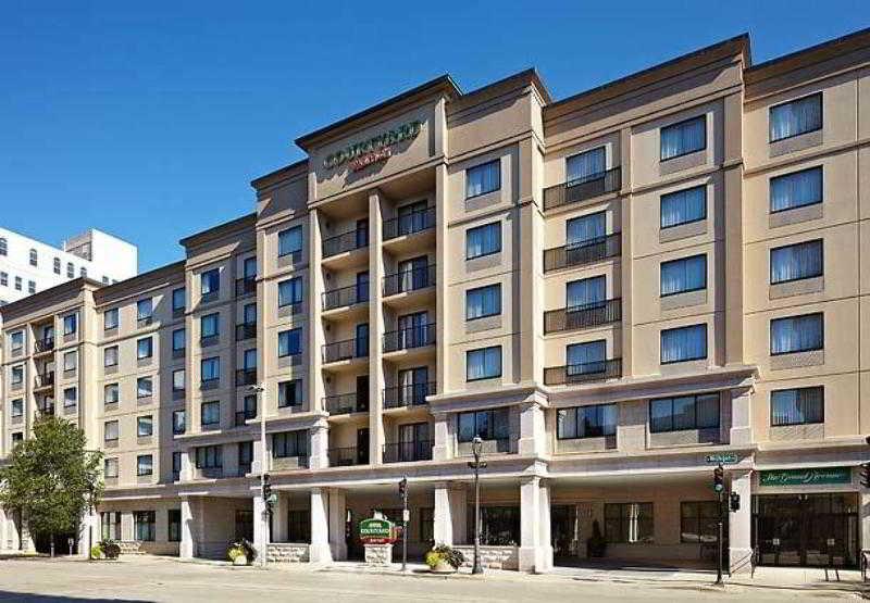Courtyard Milwaukee Downtown Hotell Eksteriør bilde